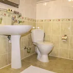 Erney Laz Hotell