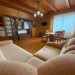 Erney Laz Hotell *