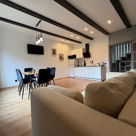 Erney Laz Hotel