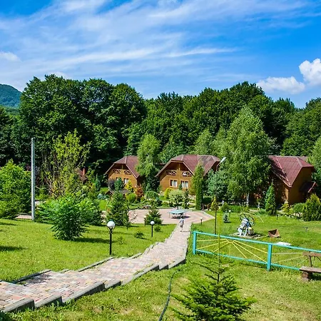 Hotel Erney Laz *