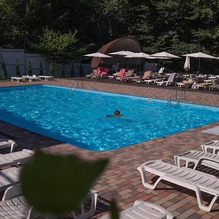 Erney Laz Hotel