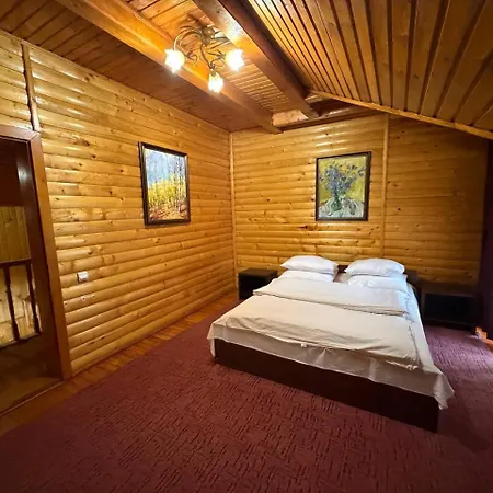Erney Laz Hotel