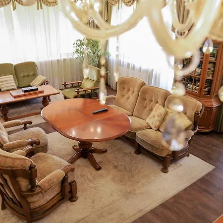 Erney Laz Hotel Saján